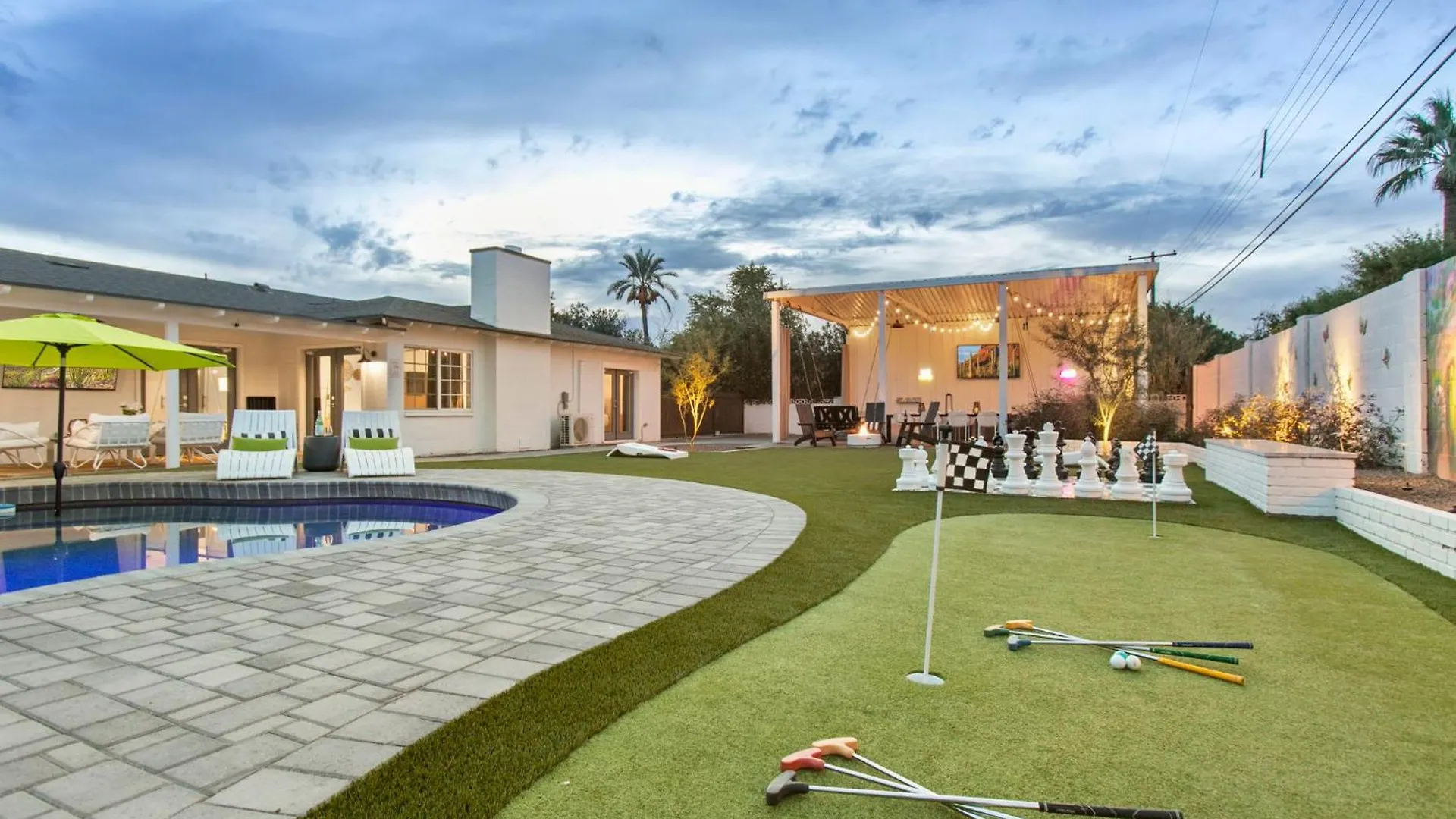 Holiday home Hotel Homes - The Camelback Manor Phoenix